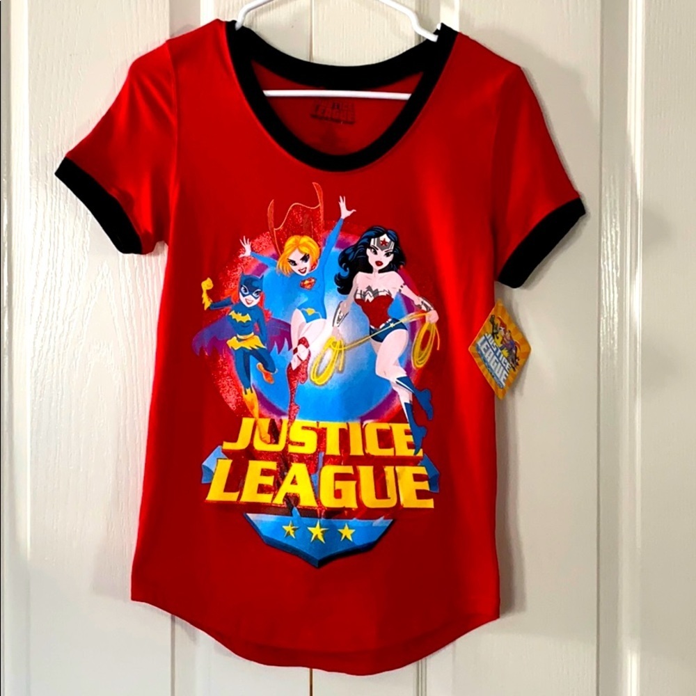 Justice League woman’s T-shirt size M red